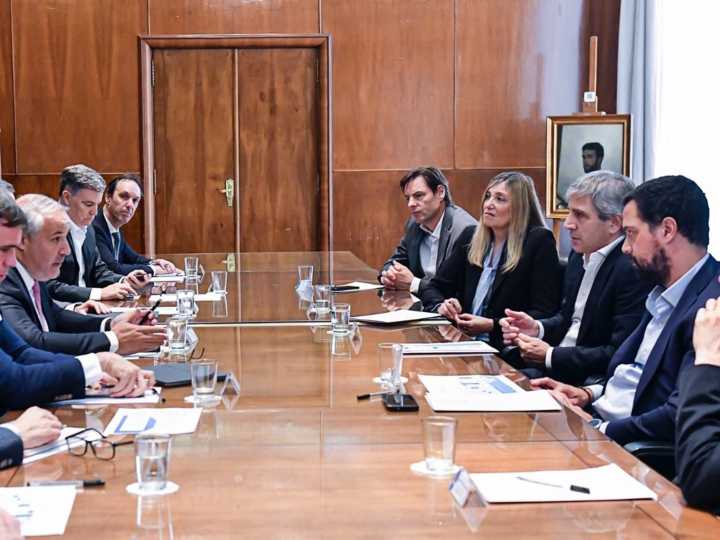 Preocupación del Gobierno y terminales automotrices por la caída de exportaciones