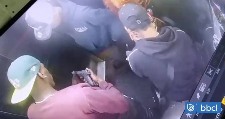 VIDEO | Cámara registra balacera en el ascensor del "edificio sin ley" de Independencia