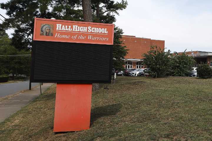 Little Rock School District will seek to convert Hall High to charter school