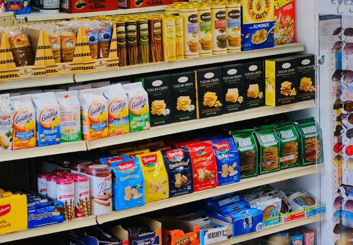 Fire and rescue gets behind food drive for Christmas hampers