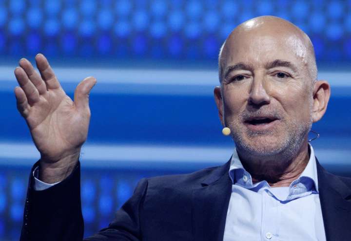 Jeff Bezos busca construir centros de datos en el espacio con su empresa Blue Origin