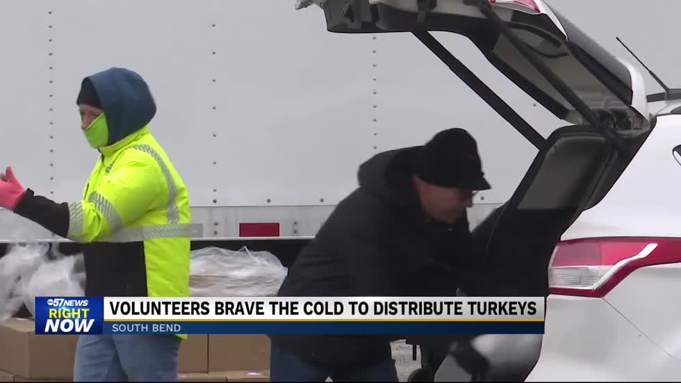 More Than 300 Turkeys Distributed in South Bend Through Food Bank Mobile