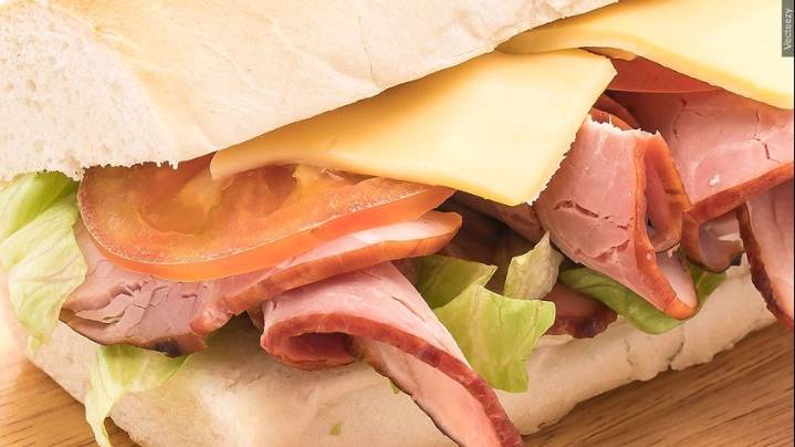 Jury returns verdict to end trial of man accused of assaulting Customs agent with sandwich