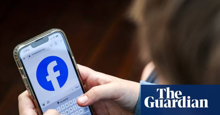 Meta starts notifying Australian teens of account shutdowns as social media ban looms