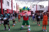 CDMX inicia preparativos para la clase de futbol más grande del mundo