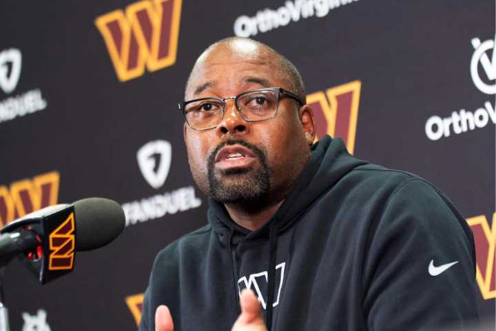 Joe Whitt Jr. Gives Honest Thoughts on Dan Quinn & Commanders Taking Away His Importance Dan Quinn takes over defensive play-calling from Joe Whitt Jr. after the Commanders' meltdown. Whitt’s blunt re