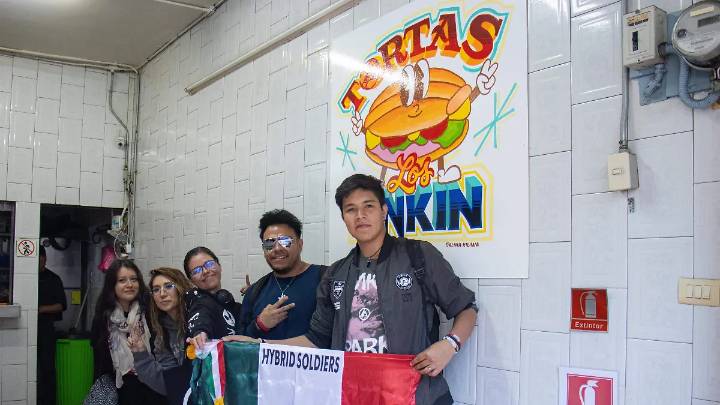 ¡The tortas machine! Linkin Park regala garnachas en la Ciudad de México