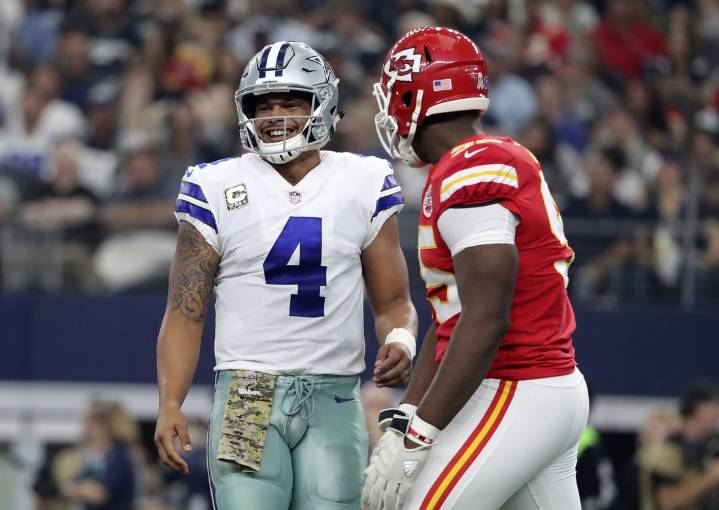 Deadspin | Critical holiday pairing matches climbing Cowboys, Chiefs