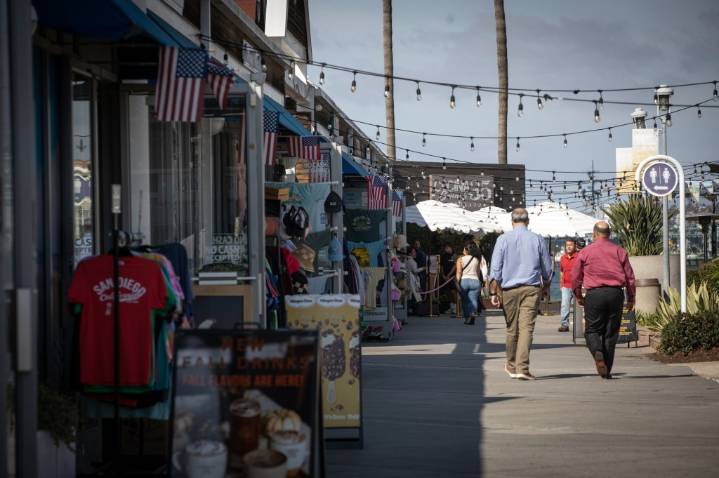 Coronado Ferry Landing contract dispute puts future of bayside attraction in limbo