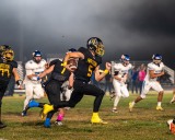 Hamilton strong-arms Maxwell to stay unbeaten