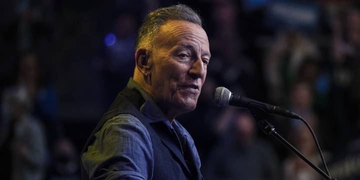 Bruce Springsteen sorprendió con un concierto íntimo en la Biblioteca Pública de Nueva York