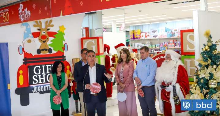 Santiago lanza concurso para comercios: premiarán mejores vitrinas navideñas