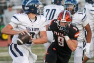 Daryus Dixon, Manheim Township trounce Hempfield in District 3