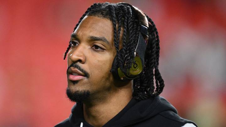 Jayden Daniels remains out vs. Broncos with elbow injury