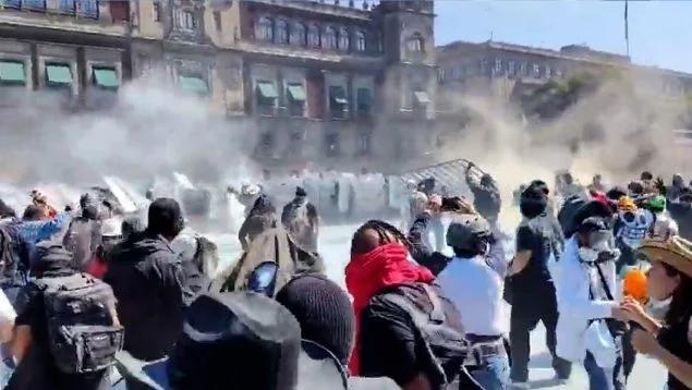 Masivas protestas en México contra la presidenta Sheinbaum
