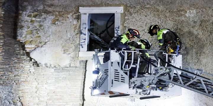 Muere trabajador que quedó atrapado en la torre medieval
