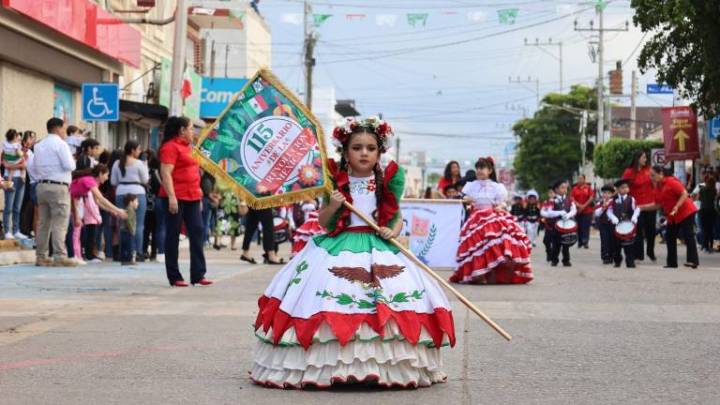 La Cruz celebra con orgullo el 115 aniversario de la Revolución Mexicana