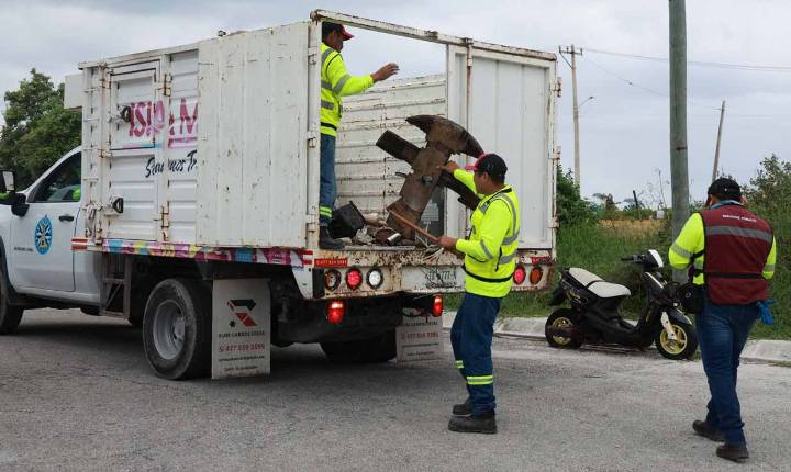 Gobierno de Isla Mujeres refuerza el Programa Permanente de Descacharrización ante el mal clima