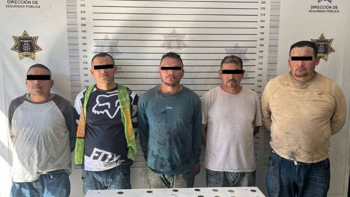 Autoridades detienen a 5 personas por vender falsos centenarios en Saltillo