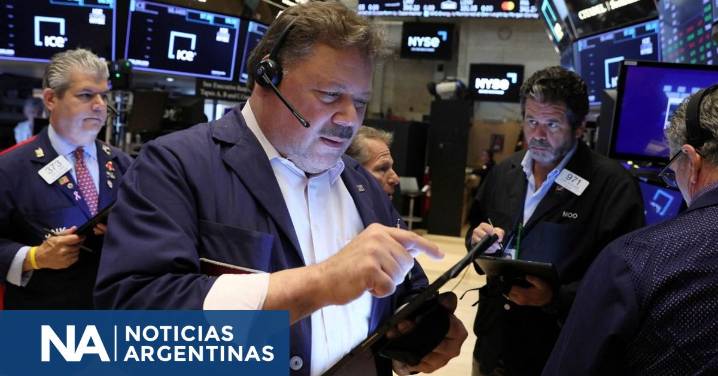 Por alza de bonos, el riesgo país perforó los 600 puntos: hasta dónde puede caer