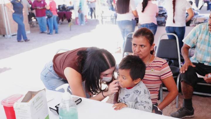 Acercan servicios gratuitos con 'Presidencia Cerquita de Ti' a Los Olivos 1 y 2