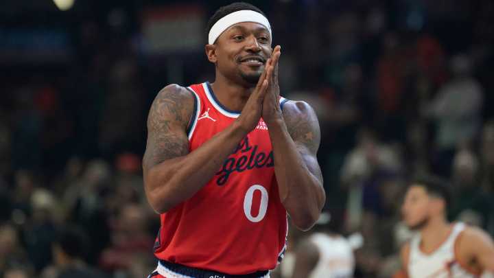 Clippers’ Beal to have season-ending surgery on fractured hip