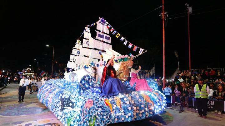 El reconocimiento de la Armada Argentina al Colegio Gianelli por honrar a la Fragata Libertad