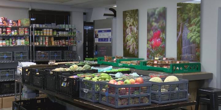 Local nonprofit holds weekly food distributions during federal government shutdown