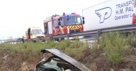 Bomberos de toda España reciben formación en Madrid sobre rescates en accidentes de trafico y extinción de eléctricos