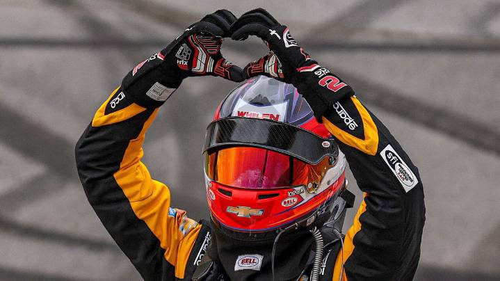NASCAR Champion Jesse Love Chokes Up After Holding Off Best Friend Connor Zilisch After battling a tough title race with JR Motorsports drivers, Jesse Love makes it through in the end at Phoenix Racew