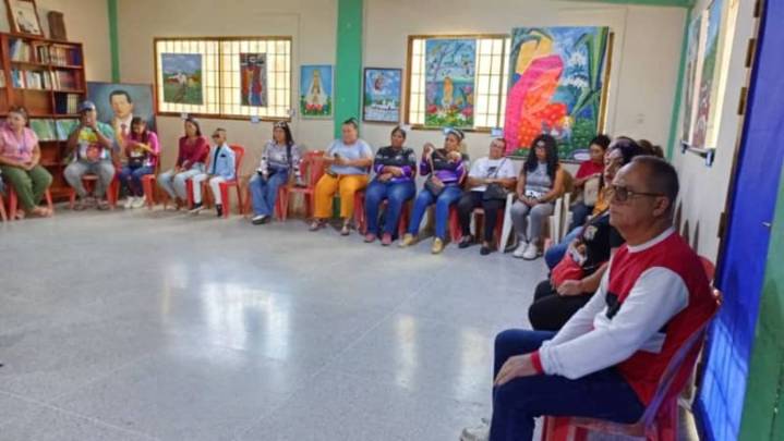 Muestra “Un remanso de paz” de Lelys Guerra se exhibe en la Casa de la Cultura de Playa Grande