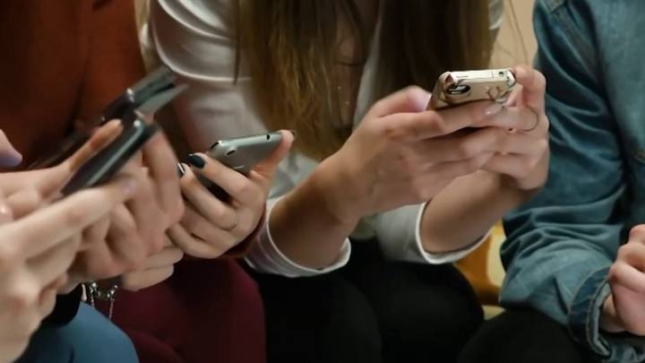 No te enredes: ¿es recomendable el uso de aplicaciones con inteligencia artificial para encontrar el amor?