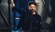 SRK rocks silver-haired look in ‘King’ title announcement on milestone birthday