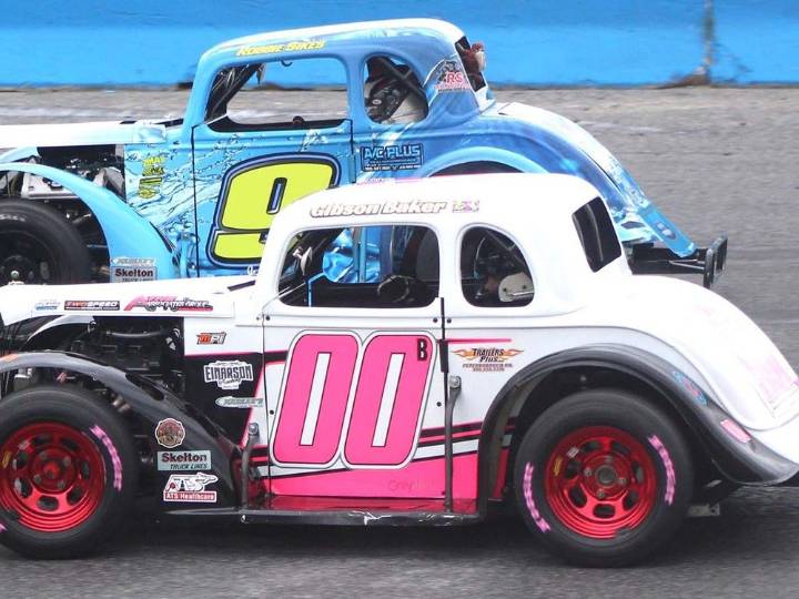 Santa is packing 2026 Peterborough Speedway season passes for Christmas