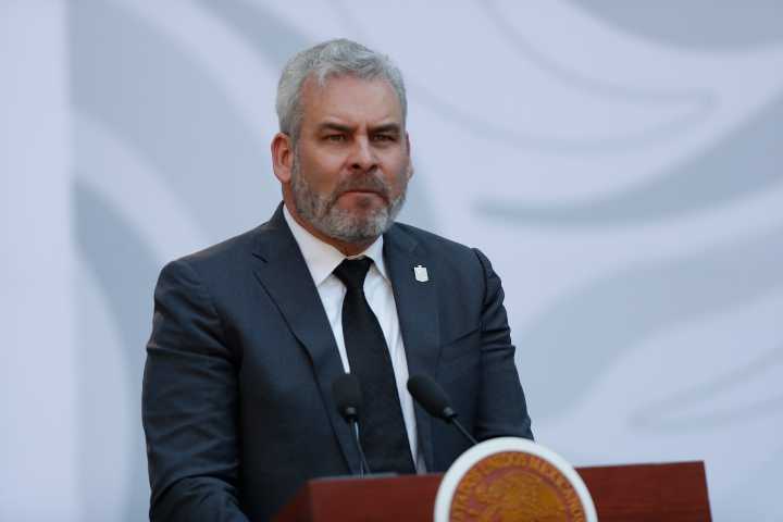 Investigan falla en seguridad de Carlos Manzo tras su asesinato: Bedolla