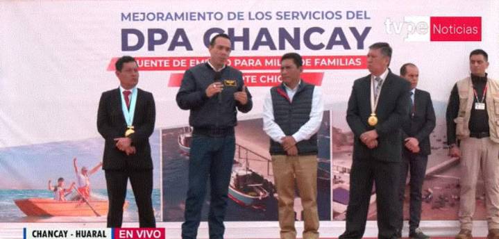 Presidente José Jerí entrega protocolo de habilitación sanitaria en Chancay