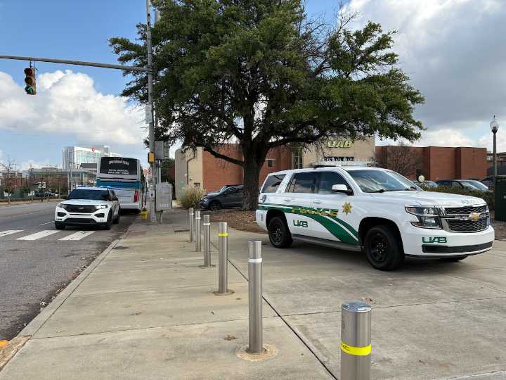 2 UAB football players stabbed hours before game, 3rd player in custody