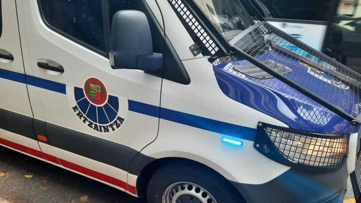 Un ex-etarra solicita los servicios de Horus Desokupa para desalojar a unos okupas de un piso suyo en Bilbao y termina escoltado por la Ertzaintza