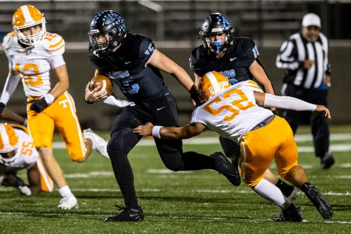 No. 14 Warhill improves region football playoff seeding with ‘big’ win over Tabb