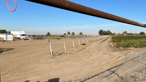 Juez federal ordena liberar a 16 migrantes detenidos en Idaho por violaciones del debido proceso