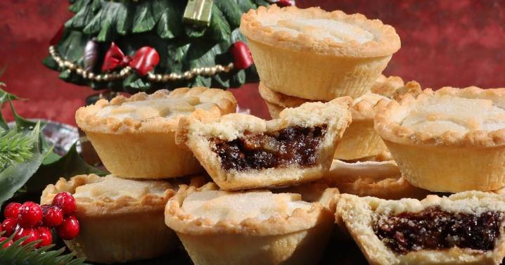 Mary Berry’s ‘foolproof’ mince pie has ‘wonderful flavour’