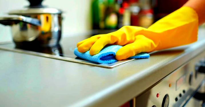 Aumento confirmado a empleadas domésticas: tras la nueva paritaria, ¿cuánto cobro por día y hora?