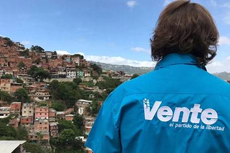 Partido de Machado convoca marcha mundial en vísperas de entrega del Nobel