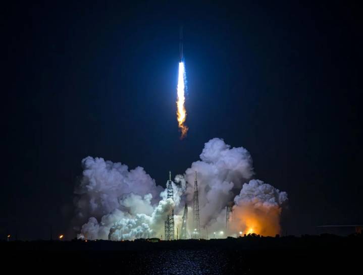 Blue Origin plans second launch of New Glenn mega