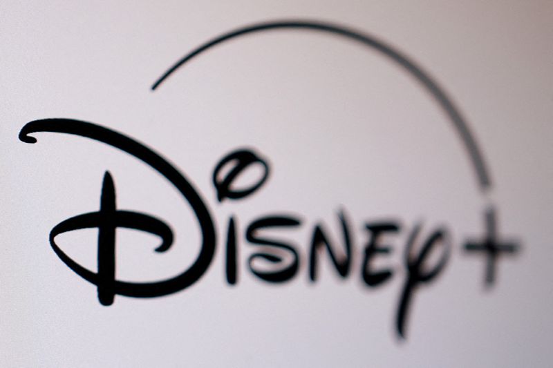 Disney extends CFO Johnston's employment contract