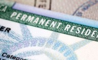EE. UU. revisará residencia permanente de ciudadanos de varios países
