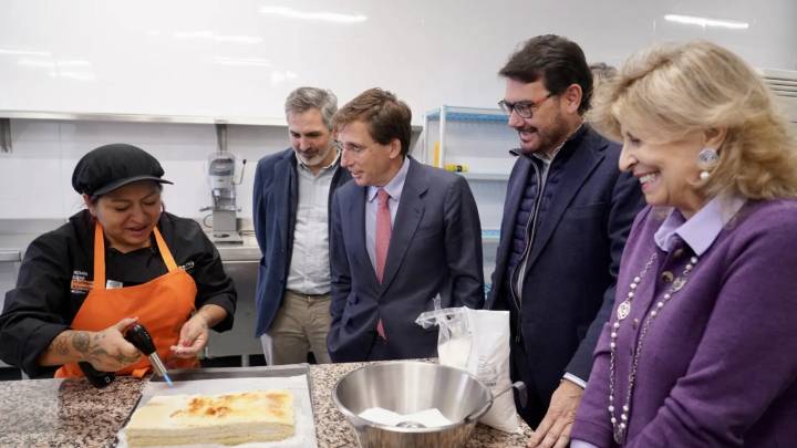 Las escuelas municipales de Hostelería y Oficios consiguen empleo al 50% de alumnos y abrirán dos más: de Cuidados y de Digital