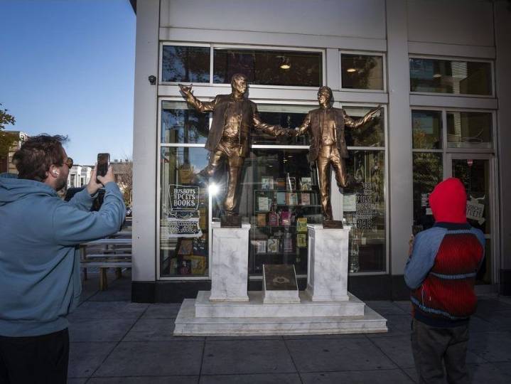 Satirical Trump statue returns after more Epstein emails released