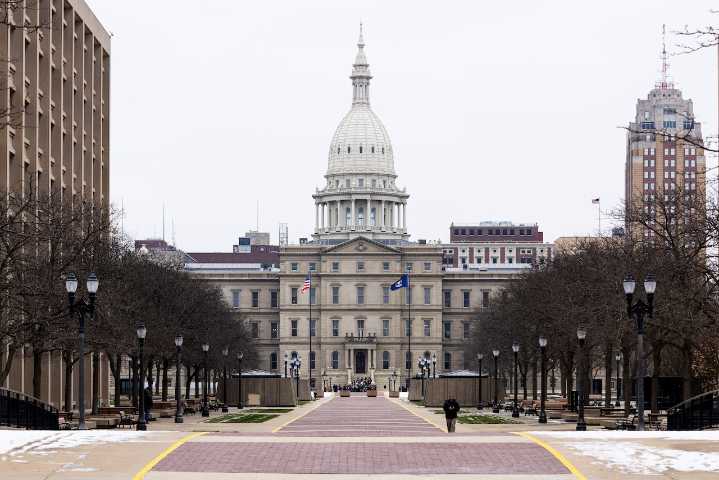 Concealed pistol age requirement could drop to 18 under Michigan proposal