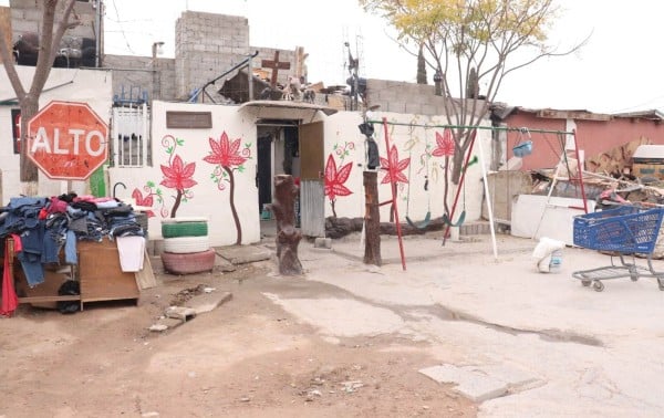 Video: Albergue “Arca de Noé” rechaza a hombre inconsciente canalizado por la Municipal